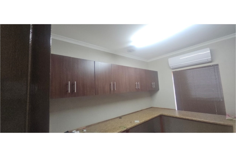 4 Bedroom Property for Sale in Hadison Park Northern Cape